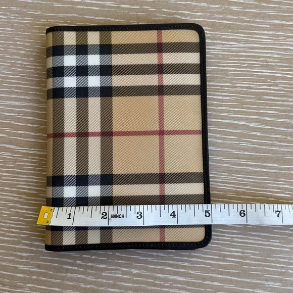 Burberry Beige and Black Check Passport Cover or Document Holder UNISEX - Picture 7 of 9